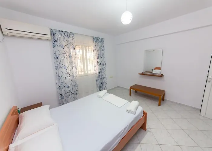 Garden Villa Sarande Apt-2